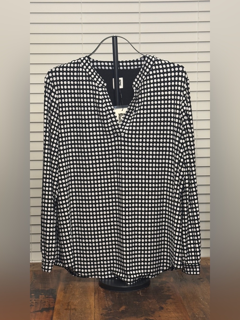 Anne Klein Black and White Polka Dot Long Sleeve Blouse L